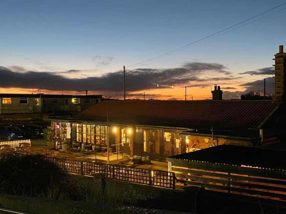 Coastal Terrace Dogs Welcome Optional Hot Tub Villa Sea Palling ภายนอก รูปภาพ